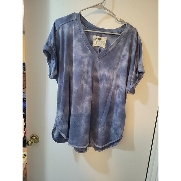 womens tops - Picture 9 of 13